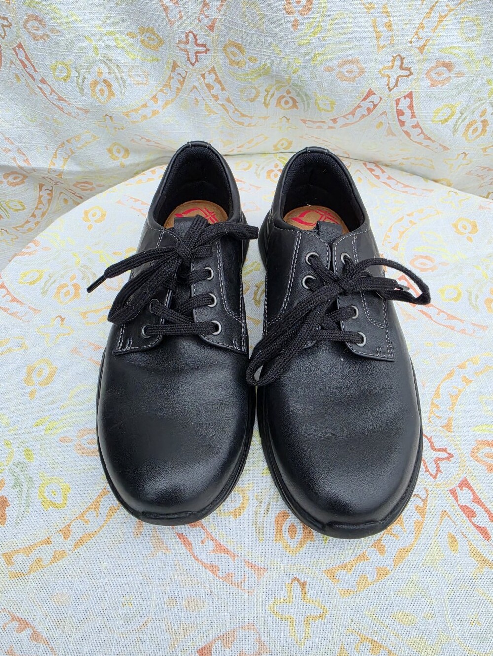 Comfortiva Women’s 7.5M Black Leather Lace Up Comfort Walking Shoes